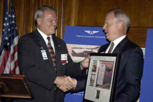 NAA 34-half.jpg (405602 bytes)